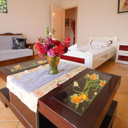 Apartments Vila Roboci Sarandë 外观 照片