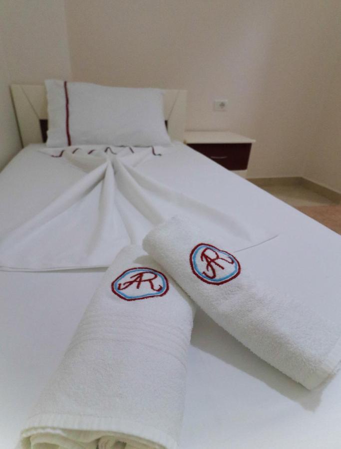 Apartments Vila Roboci Sarandë 外观 照片