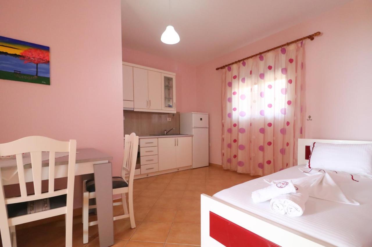 Apartments Vila Roboci Sarandë 外观 照片